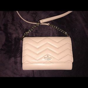 Quilted Chevron Kate Spade Crossbody 💕